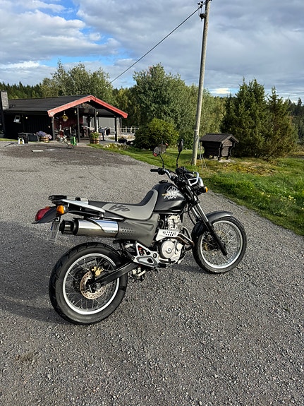 Honda SLR 650 3 of 9