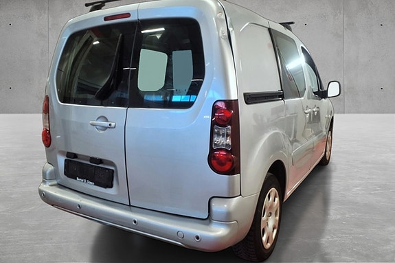 Peugeot Partner 3 of 5