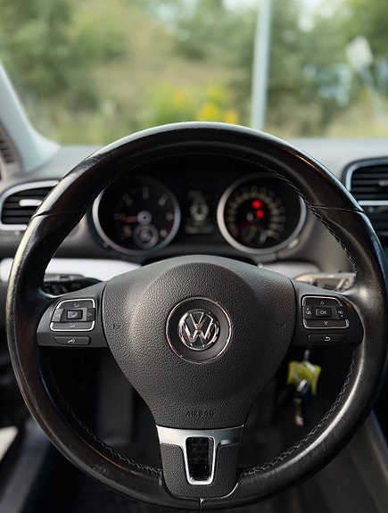 Volkswagen Golf VI 8 of 13