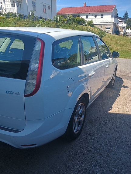 Ford Focus 9 of 30