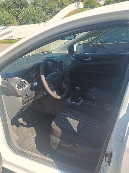 Ford Focus 20 of 30