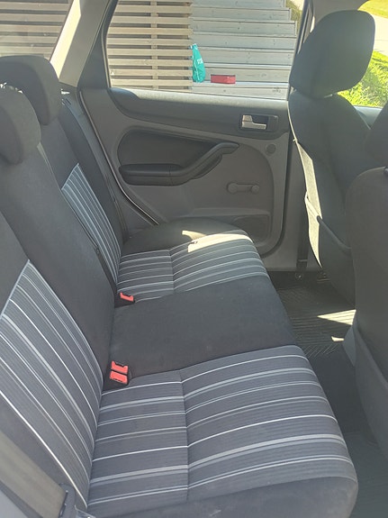 Ford Focus 11 of 30