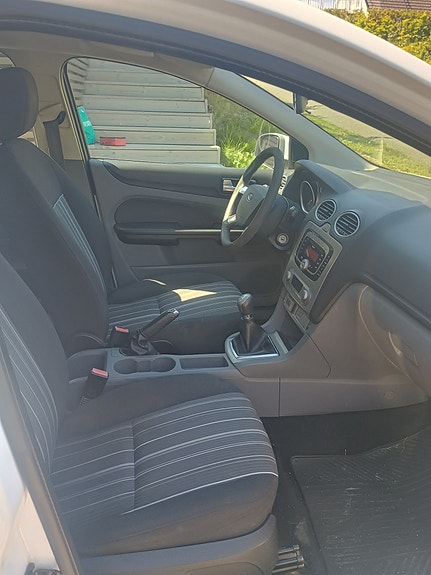 Ford Focus 14 of 30