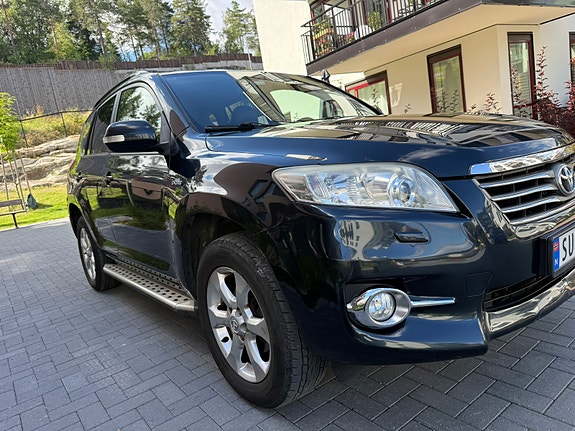 Toyota RAV4 20 of 30