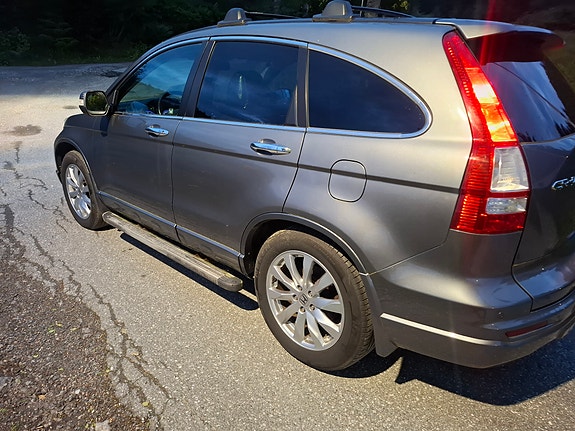 Honda CR-V 4 of 9