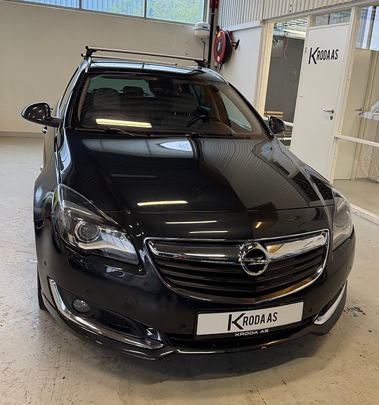 Opel Insignia 2 of 13
