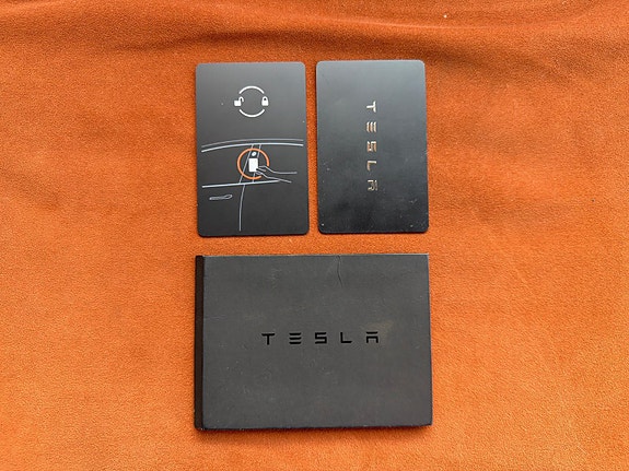 Tesla Model 3 17 of 17