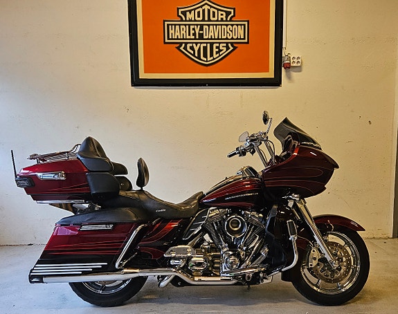 Harley-Davidson FLTRUSE CVO Road Glide Ultra