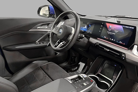 BMW iX2 16 of 22