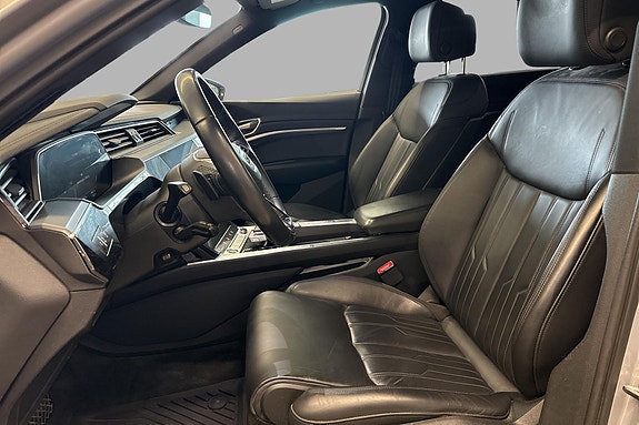 Audi e-tron Sportback 11 of 25