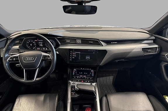 Audi e-tron Sportback 8 of 25
