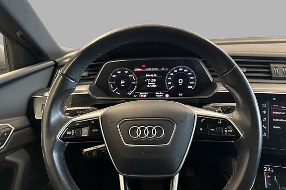 Audi e-tron Sportback 9 of 25
