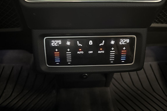 Audi e-tron Sportback 17 of 25