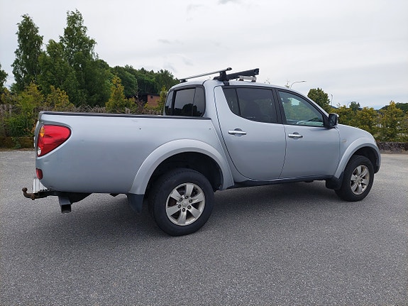 Mitsubishi L200 8 of 20