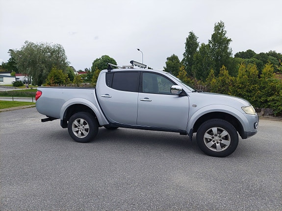 Mitsubishi L200 7 of 20