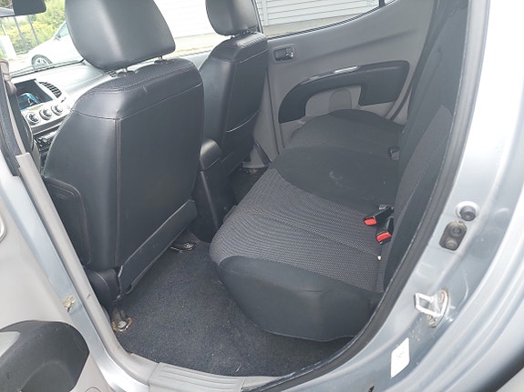 Mitsubishi L200 19 of 20