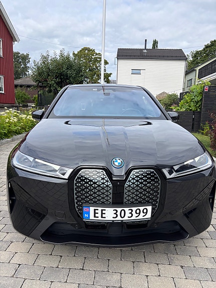 BMW iX 7 of 27