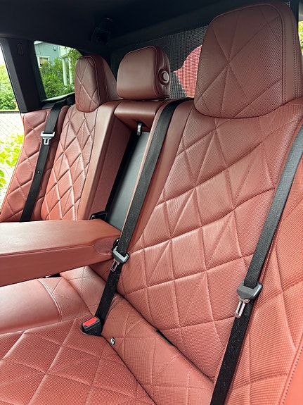 BMW iX 24 of 27
