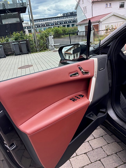 BMW iX 19 of 27
