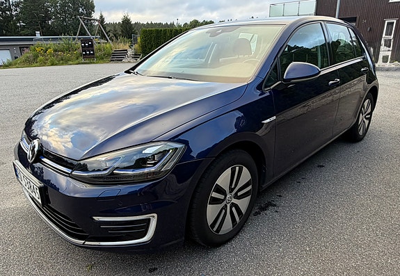 Volkswagen e-Golf VII 6 of 30