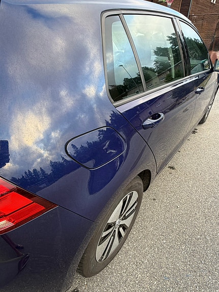 Volkswagen e-Golf VII 14 of 30