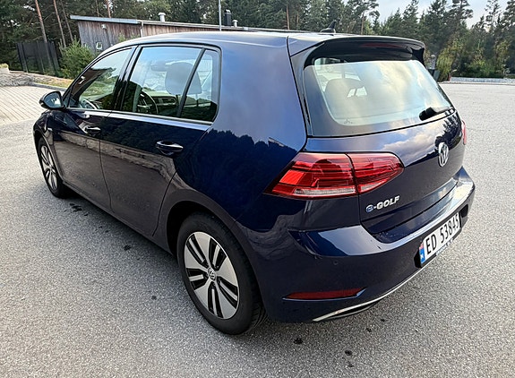 Volkswagen e-Golf VII 8 of 30