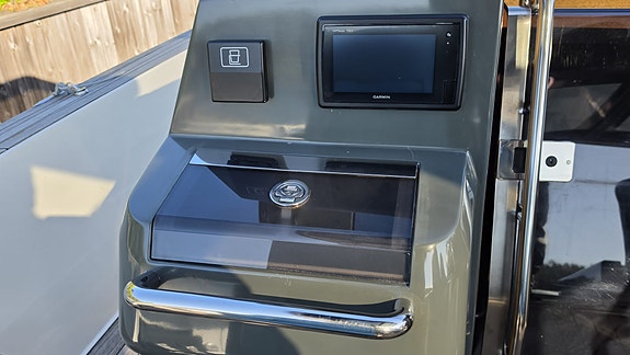 Fjord 40 Open | IPS | Joystick | Eber | 2 x Raymarine | Anker foran og bak 12 of 25