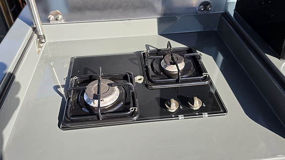 Fjord 40 Open | IPS | Joystick | Eber | 2 x Raymarine | Anker foran og bak 11 of 25