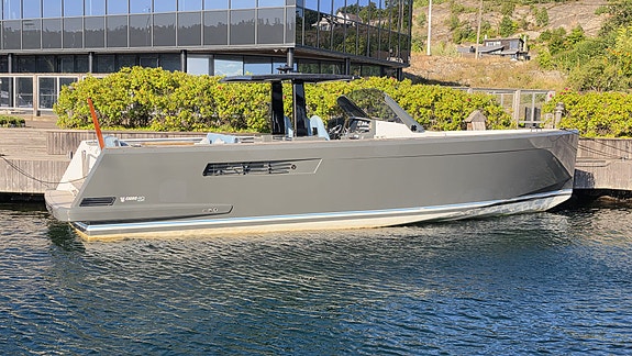 Fjord 40 Open | IPS | Joystick | Eber | 2 x Raymarine | Anker foran og bak 5 of 25