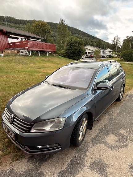 Volkswagen Passat 3 of 5