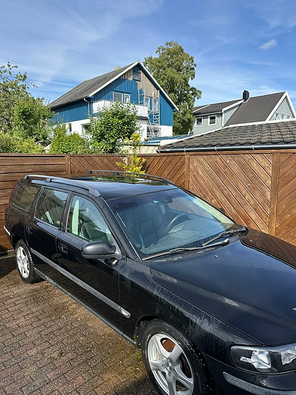 Volvo V70 4 of 13