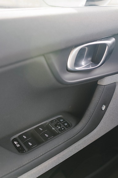 Polestar 2 26 of 30