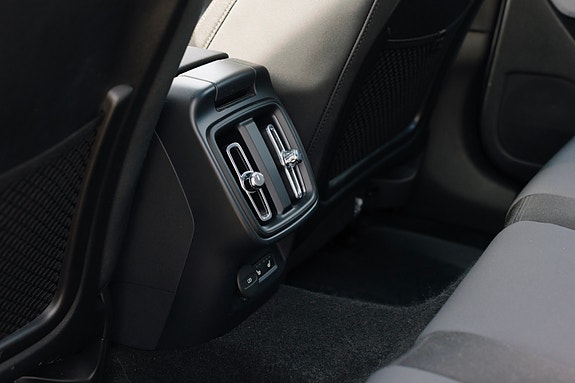 Polestar 2 30 of 30