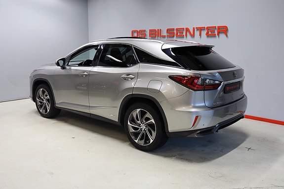 Lexus RX450h 5 of 5
