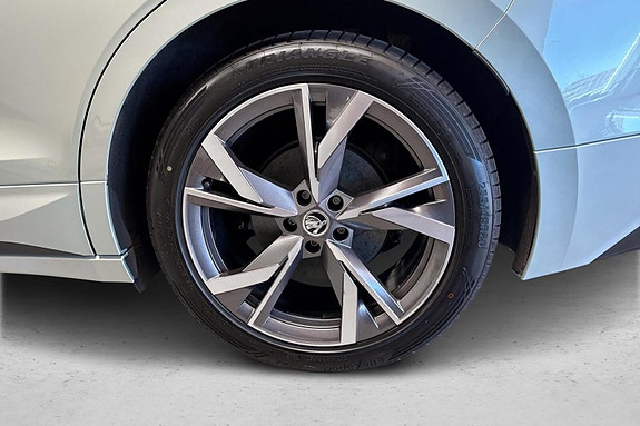 Skoda Enyaq 19 of 28