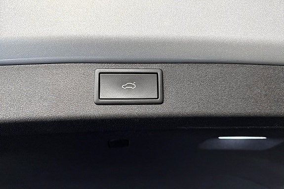 Skoda Enyaq 10 of 30