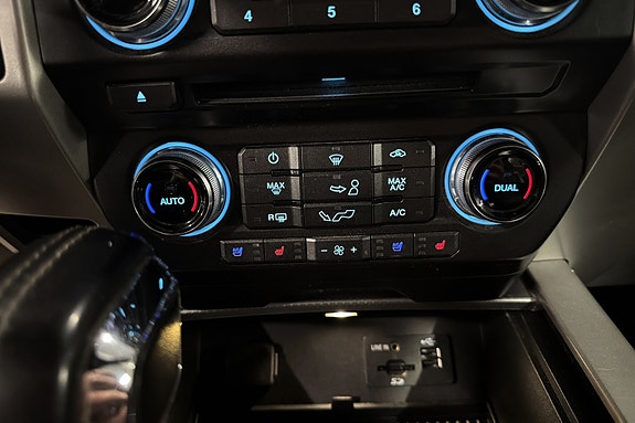 Ford F-150 29 of 30