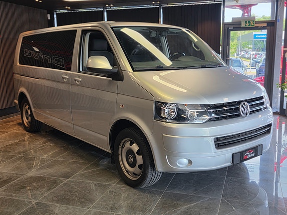 Volkswagen Caravelle 3 of 20