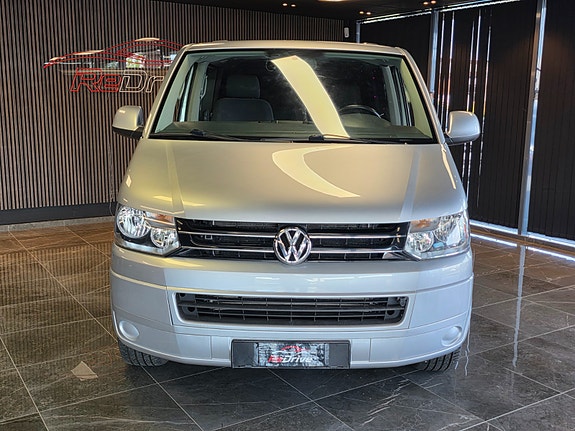Volkswagen Caravelle 2 of 20