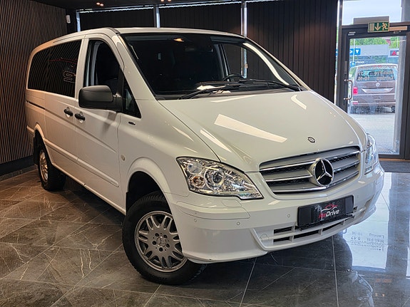 Mercedes-Benz Viano 3 of 28