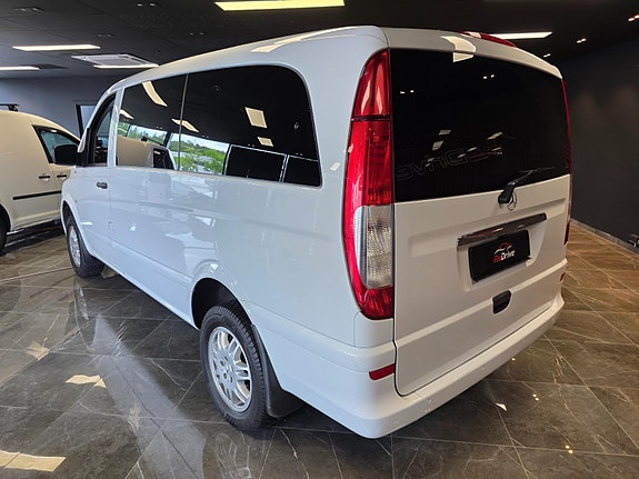 Mercedes-Benz Viano 6 of 28