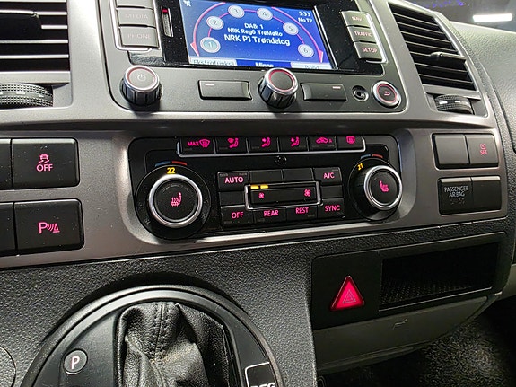 Volkswagen Caravelle 19 of 25