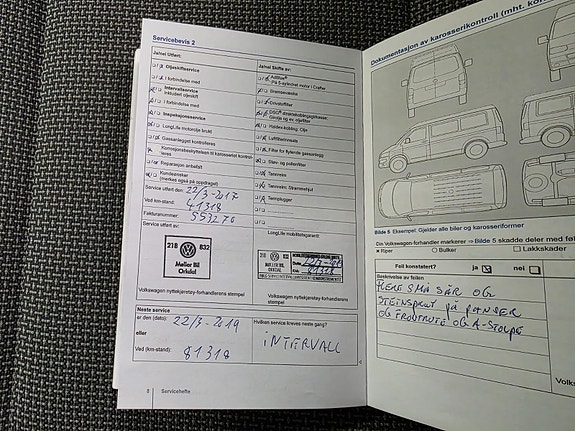 Volkswagen Caravelle 23 of 25