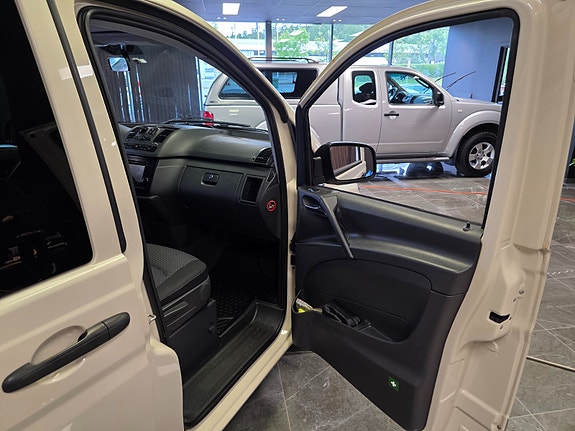 Mercedes-Benz Vito 9 of 19