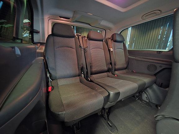 Mercedes-Benz Vito 13 of 19