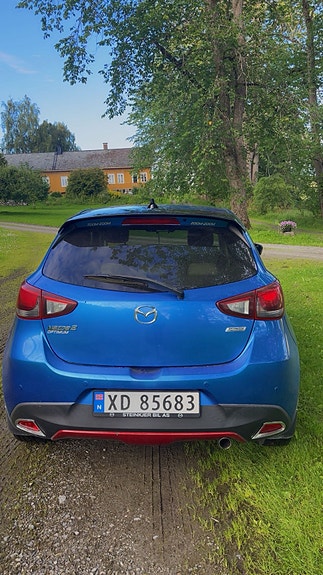 Mazda 2 3 of 11