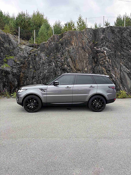 Land Rover Range Rover Sport 2 of 5