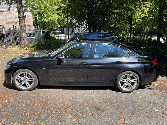 BMW 318i 7 of 9