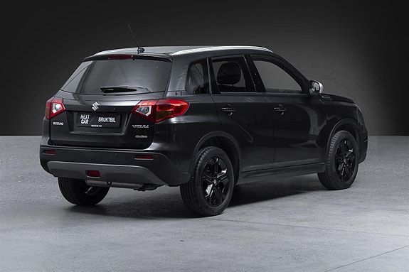 Suzuki Vitara 2 of 29