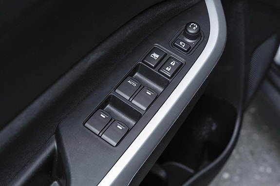Suzuki Vitara 24 of 29